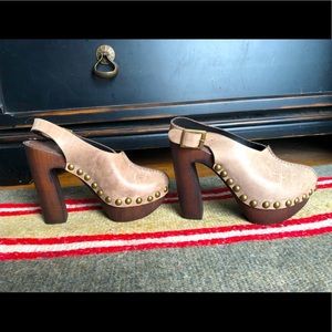 Charles David Clog Heels